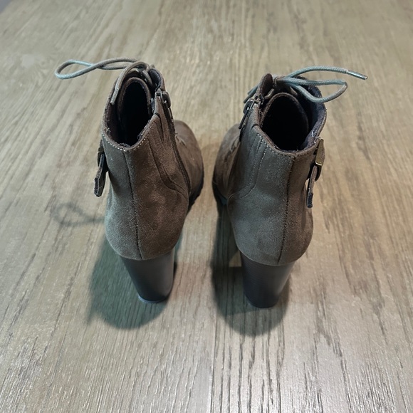 Style & Co. Dark Olive Combat Boots Size 7 Like New - Picture 9 of 12